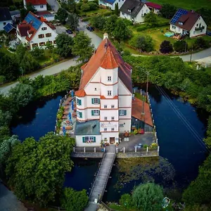  Gasthof Schloss Kalteneck